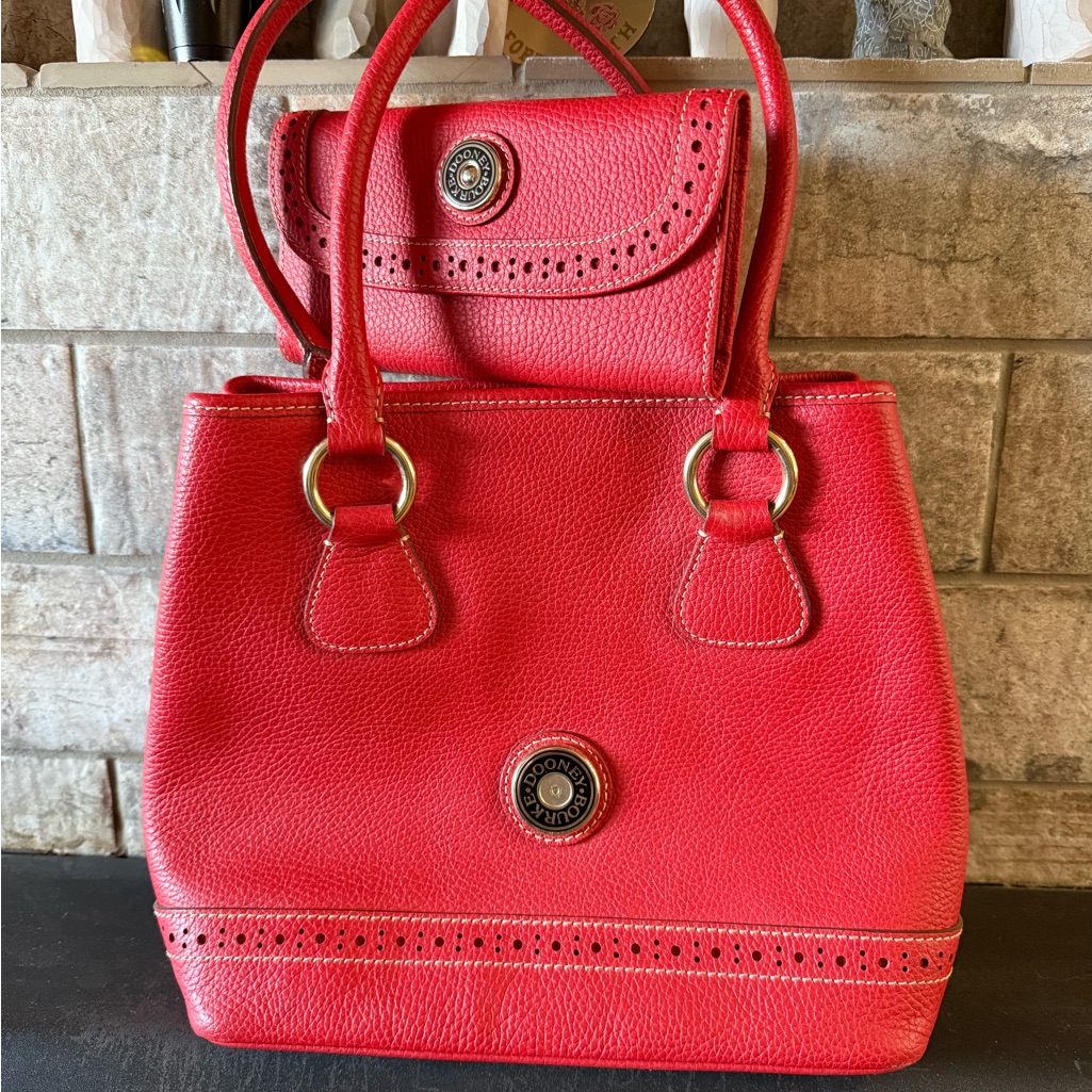 Dooney And Burke Red Leather Women's Bag And Wallet